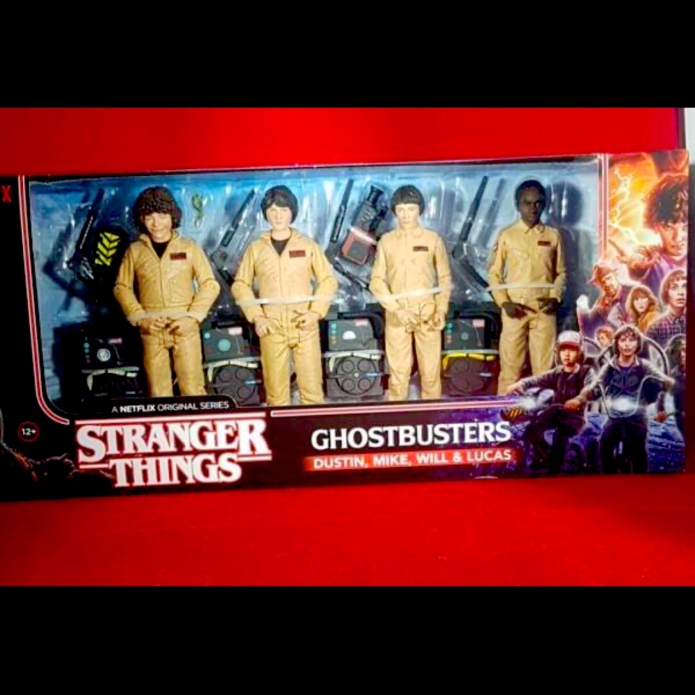 Stranger things Netflix limited figures rare NWT